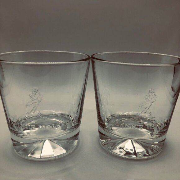 2 Johnnie Walker Whisky Rocks Glasses with Embossed details and prism bottoms - Picture 14 of 16